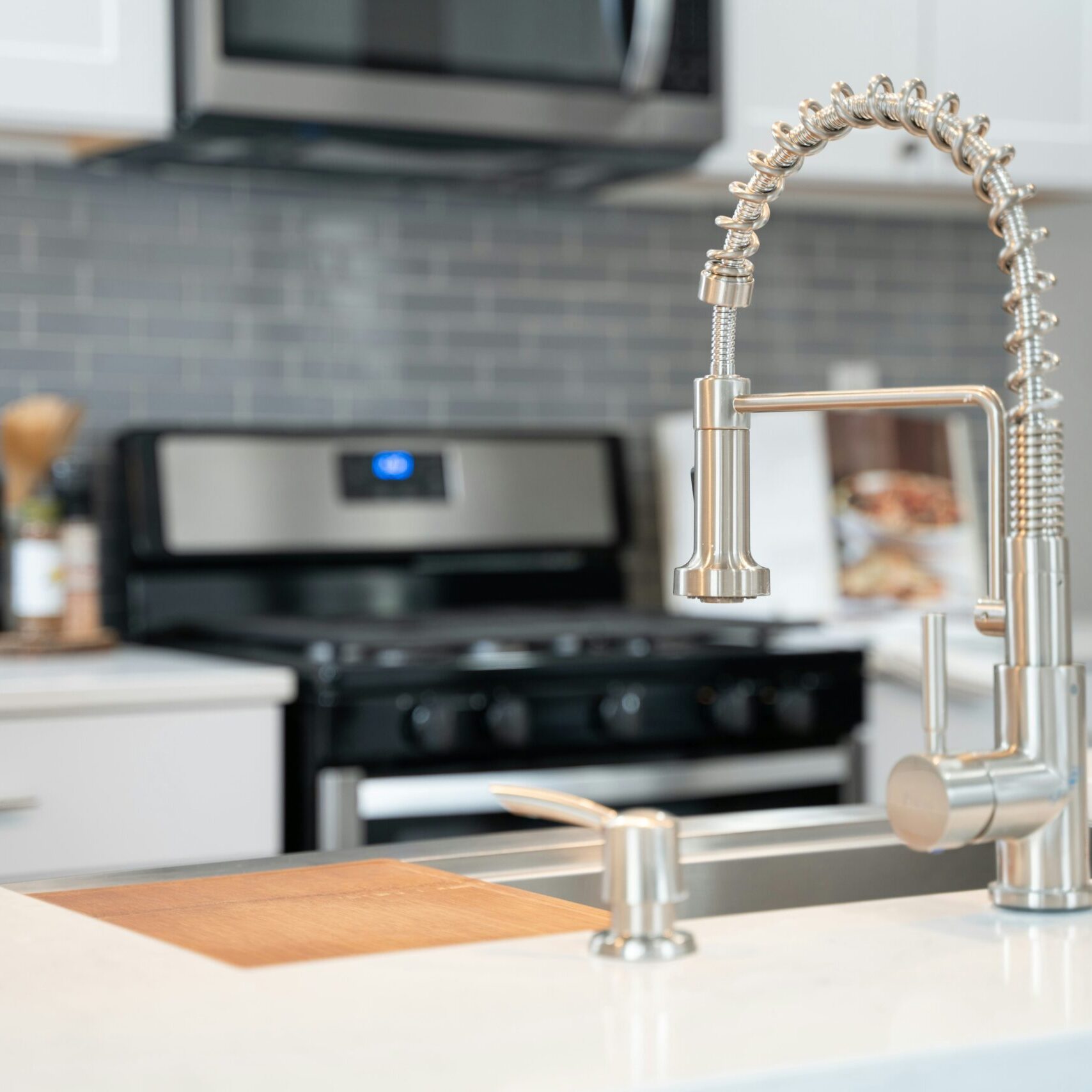 brendan-stephens-ZCRHelaTxfw-unsplash-min